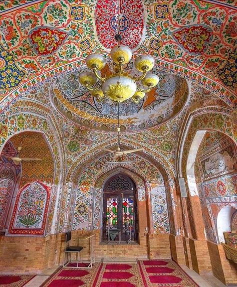 Peshawar Aesthetic, Pakistan Mosque, Pakistan Architecture, Pakistani Architecture, Pakistan Aesthetic, Building Architecture Design, Pakistan Places, Pakistan Art, Pakistan Culture