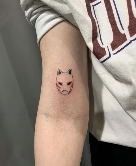 Anime Hand Tattoos For Women, Cute Simple Anime Tattoos, Anime Tattoos Minimalist, Mini Naruto Tattoo, Dainty Anime Tattoos, Anime Tattoo Ideas Female, Discreet Anime Tattoo, Cute Small Anime Tattoos, Small Jujutsu Kaisen Tattoo