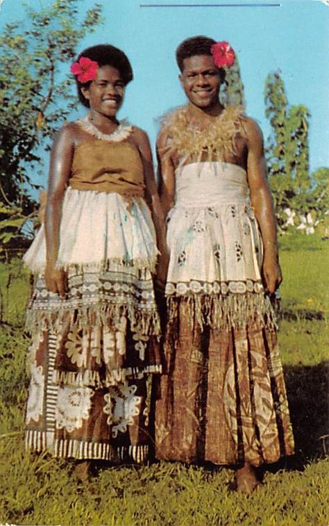 Fijian Clothing, Fiji People, Fiji Women, Polynesian Art, Culture Day, Hula Dancers, Culture Clothing, Indigenous Americans, Dresses Australia