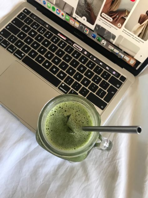 Business Green Aesthetic, Green Lifestyle Aesthetic, Matcha Aesthetic, 2024 Board, Aesthetic Medicine, Dark Green Aesthetic, Pixar Characters, Lifestyle Photos, Uni Life