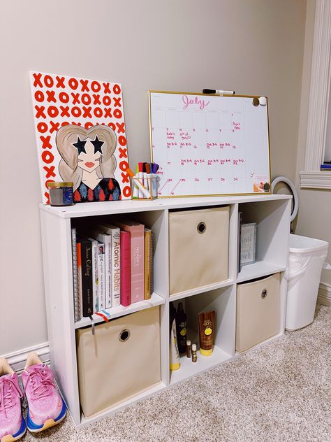 Cube Shelf Decor Bedroom, Book Area, Cube Shelf, Shelf Decor Bedroom, Square Shelf, Future Bedroom, Cube Shelves, Cube Organizer, Book Organization