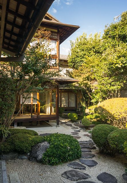 Japanese Home Design, Japanese Style House, Design Japonais, Traditional Japanese House, Japan Home, Zen Gardens, Japan Architecture, Japan Garden, Asian Architecture