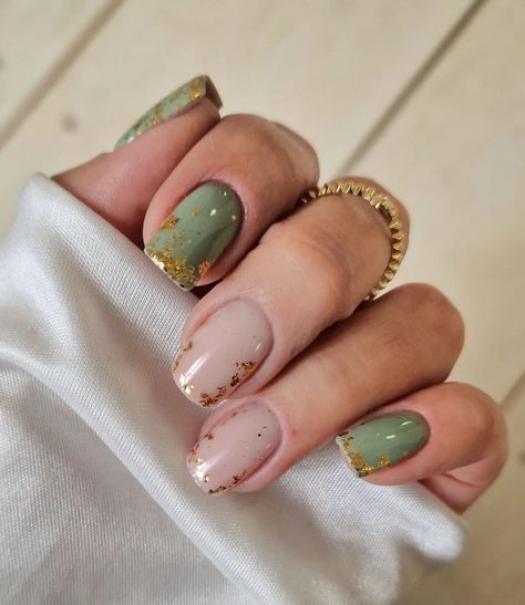 45 Festive Thanksgiving Nail Designs to Feast Your Eyes On - Pretty Sweet Thanksgiving Nail Ideas, Square Gel Nails, Halloween Ends, Cozy Fall Vibes, Thanksgiving Nail Designs, Thanksgiving Nail Art, Thanksgiving Nail, Easy Designs, Gel Toe Nails