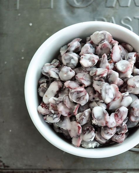 Snack Recipe: Yogurt-Covered Cranberries — Recipes from The Kitchn Snacks Non Refrigerated, Travel Snack Recipes, Snacks That Dont Need To Be Refrigerated, Snacks That Don't Need Refrigeration, Food For Road Trips Meals, Non Refrigerated Snacks, Homemade Travel Snacks, Snacks For New Moms, Refrigerated Snacks