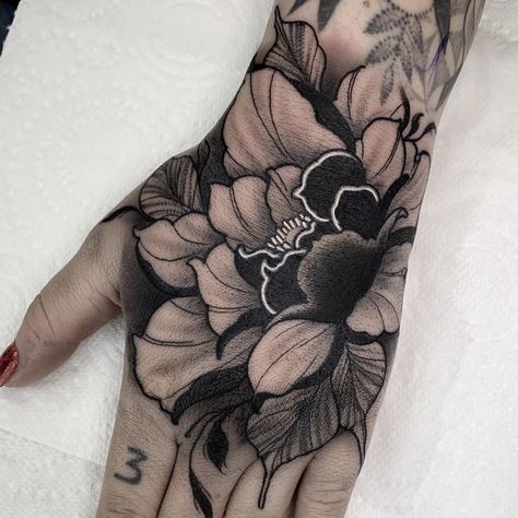 Japanese Flower Hand Tattoo, Peony Foot Tattoo, Peony Neck Tattoo, Peony Hand Tattoo, White Ink Tattoos Healed, Flower Hand Tattoo, Tattoo Thai, Japanese Hand Tattoos, Hand Tattoo Ideas