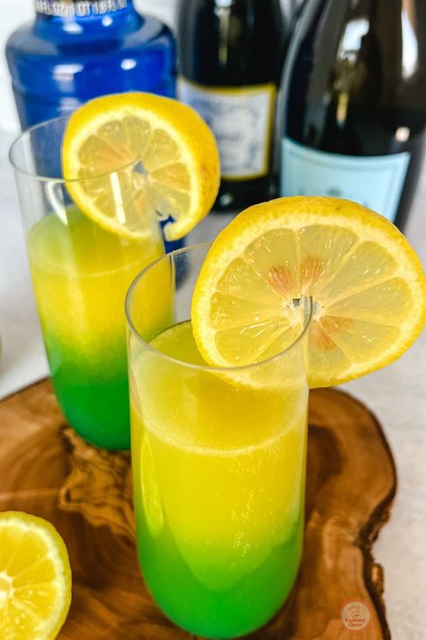 Mimosa Drink, Mixology 101, Unique Cocktail Recipes, Layered Drinks, Blue Juice, Gold Drinks, Prosecco Cocktails, Sparkling Cider, Green Drinks