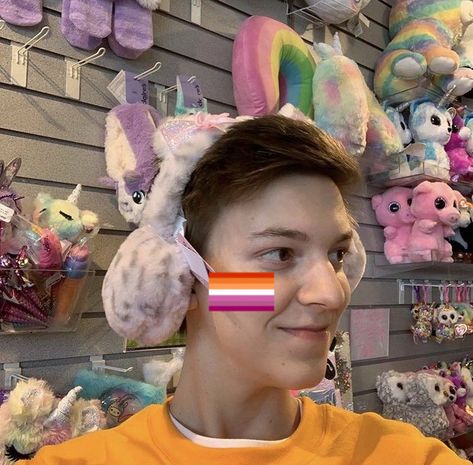 Weston Koury Lesbian Profile Picture Weston Koury Icon, Weston Koury Aisha, Weston Koury Pfp, Koury Sisters, Weston Koury, Silly Things, Random Pictures, I Love It, Youtubers