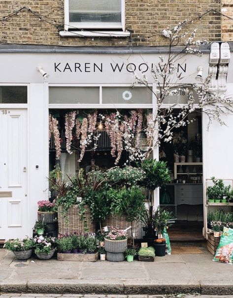 Plant Shop Exterior, Foster House, San Francisco Girls, Shop Exterior, Bohemian Modern Style, Flower Baskets, Coffee Plant, Plant Shop, Florist Shop