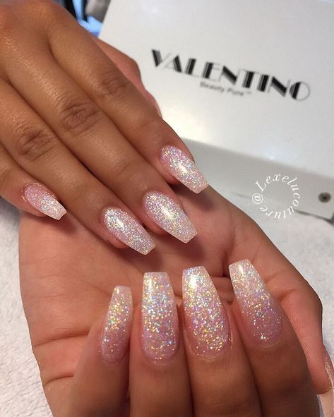 Flare Nails, Light Nail, White Glitter Nails, Super Nails, Sparkle Nails, Neutral Nails, Prom Nails, Glitter Nail Art, Cute Nail Designs