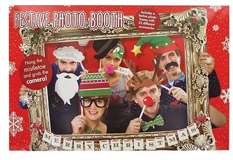 Festive Photo Booth Props with Card Frame Photo Booth Picture Frames, Photobooth Frame, Fun Christmas Party Ideas, Christmas Photo Booth Props, Holiday Photo Booth, Woodland Creatures Baby Shower, Christmas Poses, Christmas Party Photo, Photo Frame Prop