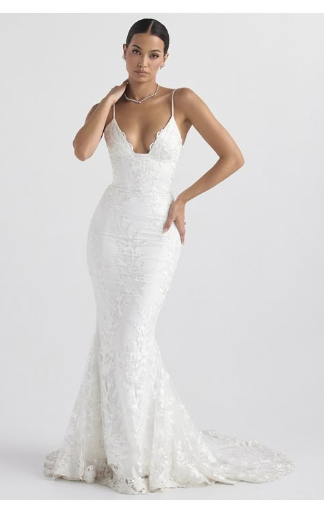 Slim Fit Wedding Dresses, Fishtail Dresses, Snatched Waist, Feminine Luxury, Dress Idea, Stunning Wedding Dresses, Lace Bridal Gown, Dream Wedding Ideas Dresses, Lace Bridal