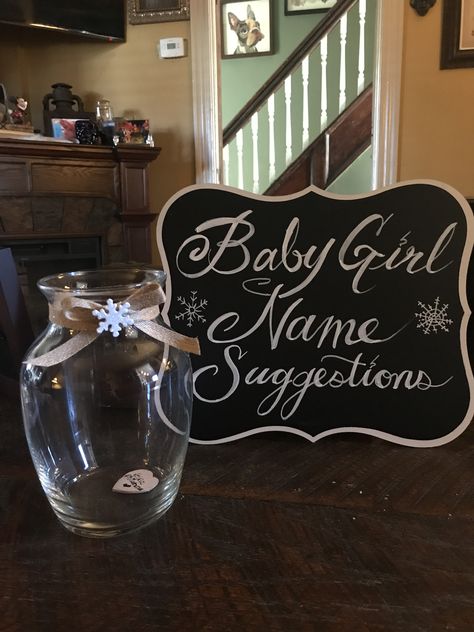 Baby it's cold outside baby shower game: name suggestion case and #chalkboard sign #diy #babyitscoldoutside #babyshower #babynames Baby Name Suggestion Sign, Baby Shower Name Suggestions, Name Suggestions Baby Shower Ideas, Prince Baby Shower Cake, Baby Shower Return Gifts, Game Name, Outside Baby Showers, Baby Its Cold, Shower Table