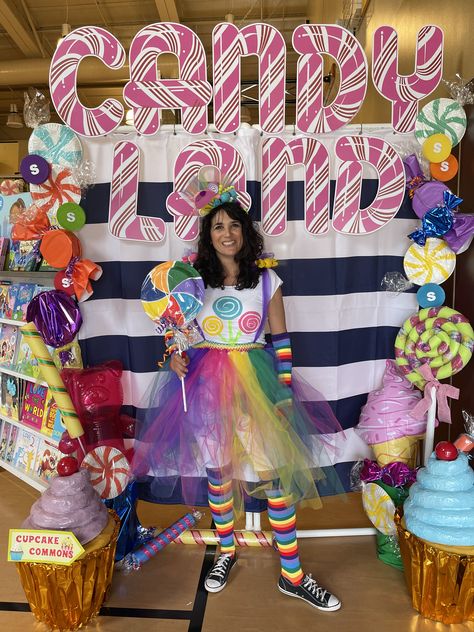 Candy Land Theme Trunk Or Treat, Trunk Or Treat Candy Land Theme, Candy Land Costumes Women Diy, Diy Candyland Costume, Candyland Trunk Or Treat Ideas, Candyland Costume Diy, Candy Land Trunk Or Treat Ideas, Candyland Homecoming, Candy Land Trunk Or Treat