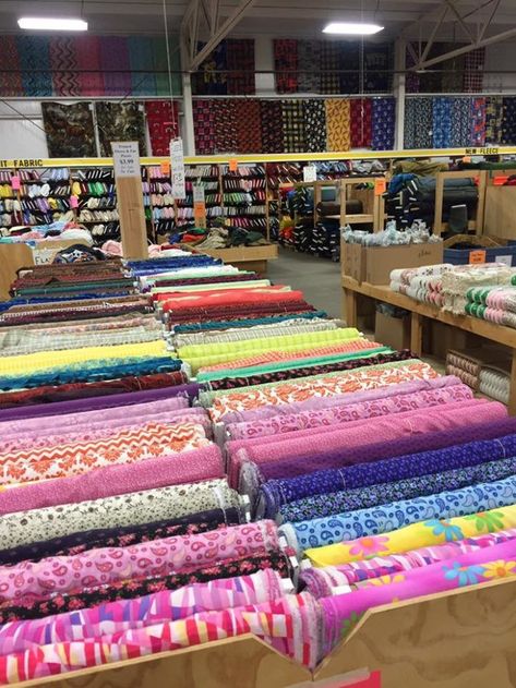 The Massive Fabric Warehouse In Ohio, Zinck's Fabric Outlet, Is A Crafter's Dream Come True | Fabric outlet, Fabric stores online, Sewing projects for beginners Stoff Outlet, Fabric Outlet, Diy Event, Beginner Sewing Projects Easy, Leftover Fabric, Fabric Baskets, Sewing Projects For Beginners, Sewing Skills, Love Sewing