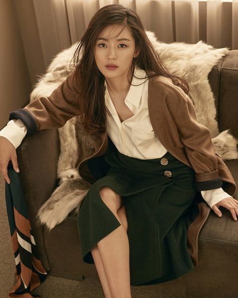 Jeon Ji-hyeon becomes new muse for fashion brand MICHAA @ HanCinema :: The… Korean Actress Outfits, Uzzlang Fashion, Jun Ji Hyun Fashion, Gianna Jun, Lee Min Jung, Jun Ji Hyun, Ji Hyun, Jung So Min, Sassy Girl