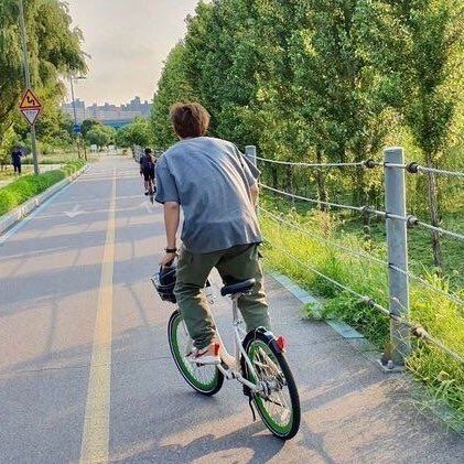 chan⁷ on Twitter: "Kim Namjoon being the view 🍃 - a healing thread ;… " Love For Nature, The View, The Song, 1 Year, Bicycle, Thread, Healing, I Love, Bike