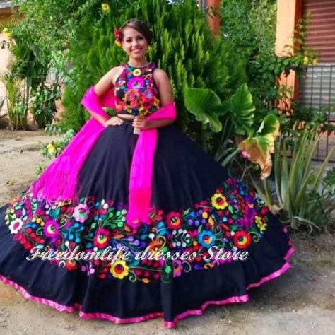 Quince Charro Dresses, Mariachi Quinceanera Dress, Two Piece Quinceanera Dresses, Quinceanera Dresses Mexican, Vestido Charro, Princess Dress Fairytale, Black Quinceanera Dresses, Mexican Quinceanera Dresses, Quince Dresses Mexican