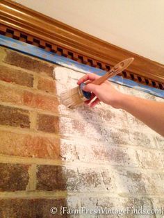 How To Whitewash Brick, Whitewash Brick, How To Whitewash, Fireplace Redo, White Wash Brick, Interior Vintage, Fireplace Makeover, Painted Brick, Brick Fireplace