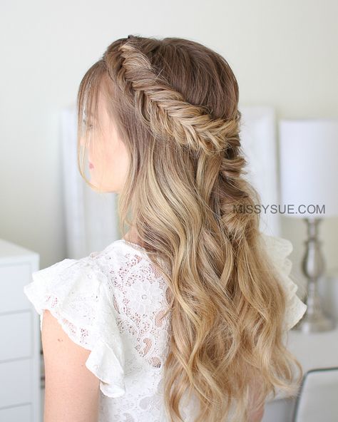 Dutch Fishtail Topsy Tail Braid | MISSY SUE Topsy Tail Braid, Dutch Fishtail, Dutch Fishtail Braid, Topsy Tail, Sleek Short Hair, Missy Sue, Hairstyle Ideas Easy, Fishtail Braid Hairstyles, Dutch Braid Hairstyles