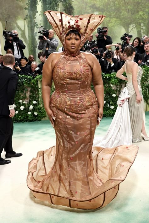 Lizzo Met Gala, Met Gala Makeup, Gala Makeup, Met Gala Fashion, Iconic Fashion Moments, Gala Outfits, Fashion Study, Met Gala Outfits, Met Gala Dresses