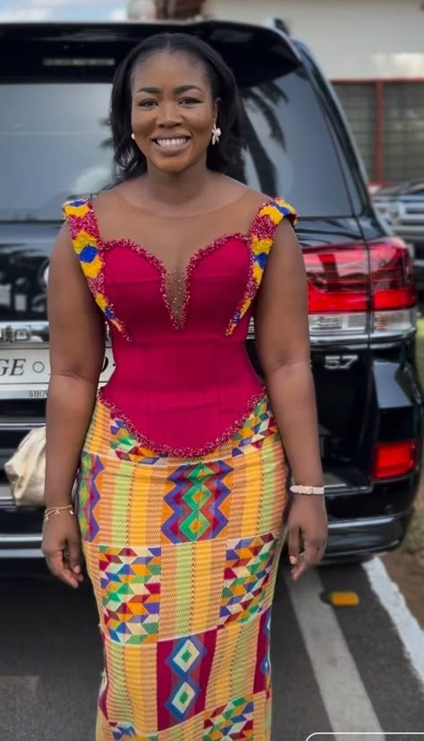 Kente Beading Designs, African Kente Styles For Engagement, Kente Dress Styles For Graduation, Short Kente Styles For Graduation, Kente Styles For Graduation, Kente Styles For Engagement, African Kente Styles, Styles For Graduation, Kente Outfits