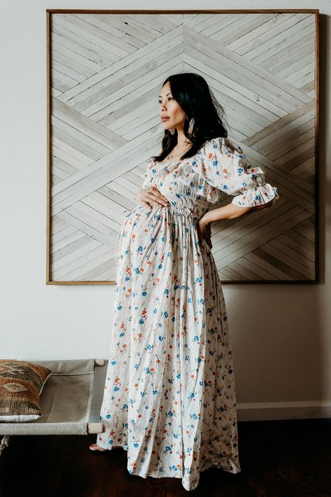 In Home Maternity Session, Cute Maternity Style, Home Maternity Session, Outfit Suggestions, Pregnancy Belly Photos, Cute Maternity Dresses, Cute Pregnancy Pictures, Designer Maternity Clothes, Baby Bump Style