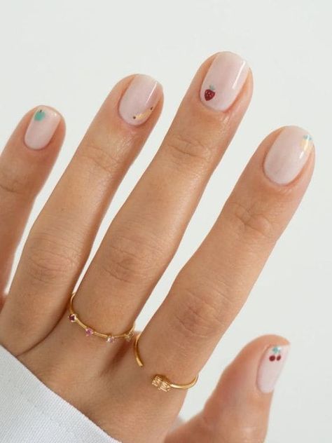 Best Short Nail Designs, Dotty Nails, Classy Short Nail Designs, Classy Short Nails, Cute Short Nail Designs, Classy Looks, Fruit Nail Art, Minimal Nails Art, Chic Nail Art