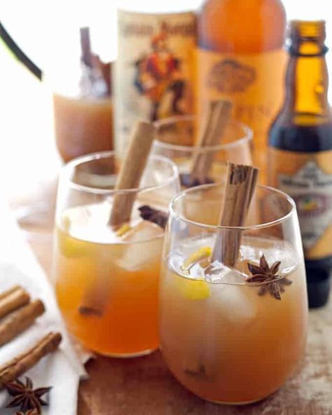 Autumn Spiced Rum Cider Cocktail Cointreau Cocktail, Halloween Food For Adults, Campari Cocktail, Spiced Rum Cocktails, Cider Cocktail, Apple Cider Cocktail, Cider Cocktails, Thanksgiving Cocktails, Spiced Apple Cider