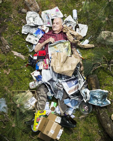 Gregg Segal photographs people with a week’s worth of their trash in his series, “7 Days of Garbage.” American Exceptionalism, People Lie, Photographs Of People, Tree Hugger, Environmental Issues, Photo Series, Environmental Art, Light Painting, Portrait Drawing