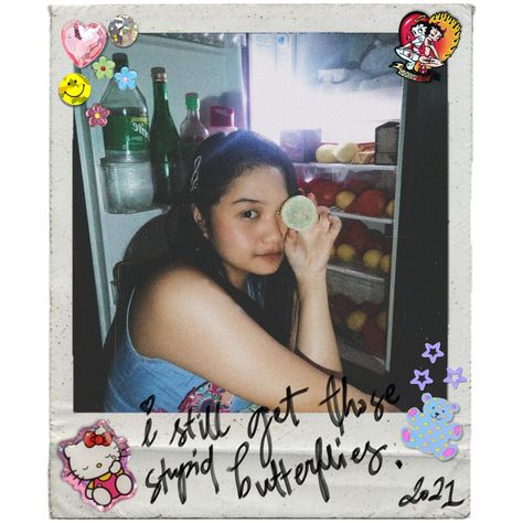 I just edited this on PicsArt :)) and put a cute stickers on it just like some y2k shoots had n to achieve aes look. #Y2k #Polaroid #Y2kEdits #Edits #Cute #Aesthetic Stickers Photoshoot, Polaroid Photos Ideas, Y2k Polaroid, Sticker Photoshoot, Polaroid Editorial, Polaroid Photoshoot, Yearbook Club, Polaroid Collage, Y2k Edits