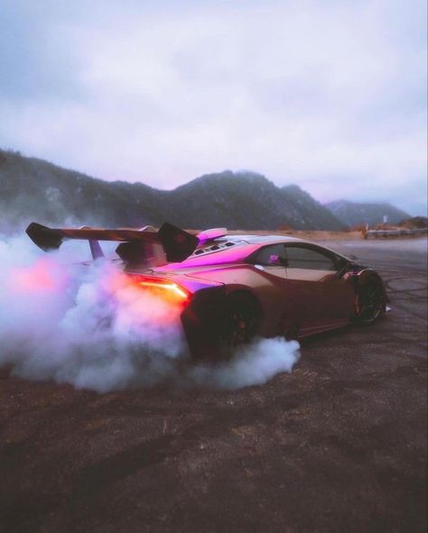 Lamborghini doing a burnout with smoke. Car Doing Burnout, Cars Pfp, Ken Block 43, Car Pfp, Ken Block, Car Racer, Drifting Cars, Street Racing Cars, Street Racing