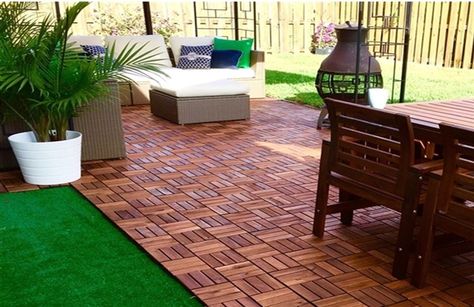 Maintaining a beautiful backyard is an important part of home ownership, but restyling your space can get expensive. Here are some cheaper ideas and hacks. Ikea Outdoor Flooring, Ikea Deck, Ikea Patio, Ikea Outdoor Furniture, Used Outdoor Furniture, Ikea Outdoor, Patio Shade, Patio Flooring, Patio Furniture Ideas