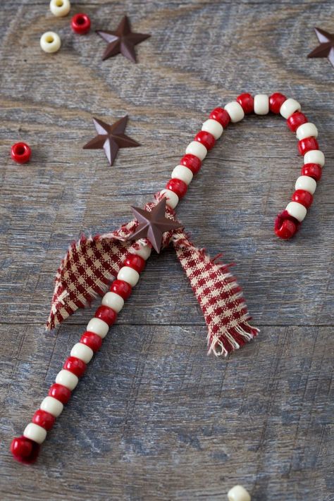 beaded candy cane ornament Yule Ideas, Candy Cane Ornaments, Cork Christmas, Ornaments Making, Christmas Preschool, Candy Cane Crafts, Ornament Making, Diy Christmas Ornament, Beads Candy