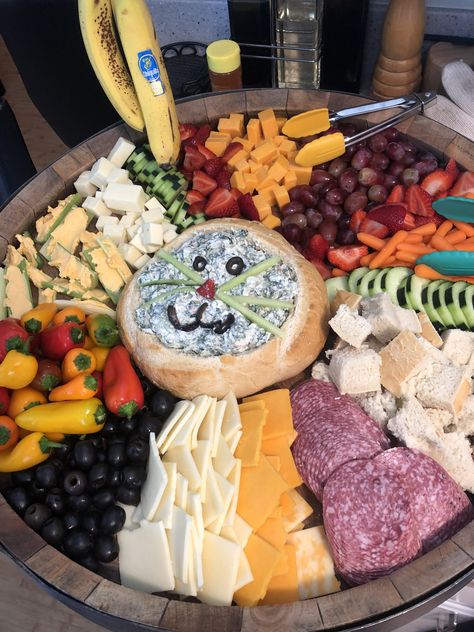 Lazy Susan Charcuterie, Lazy Susan Food Ideas, Lazy Susan Charcuterie Board, Charcuterie Appetizers, Dip Tray, Oktoberfest Party, About Easter, Dessert Display, Charcuterie Recipes