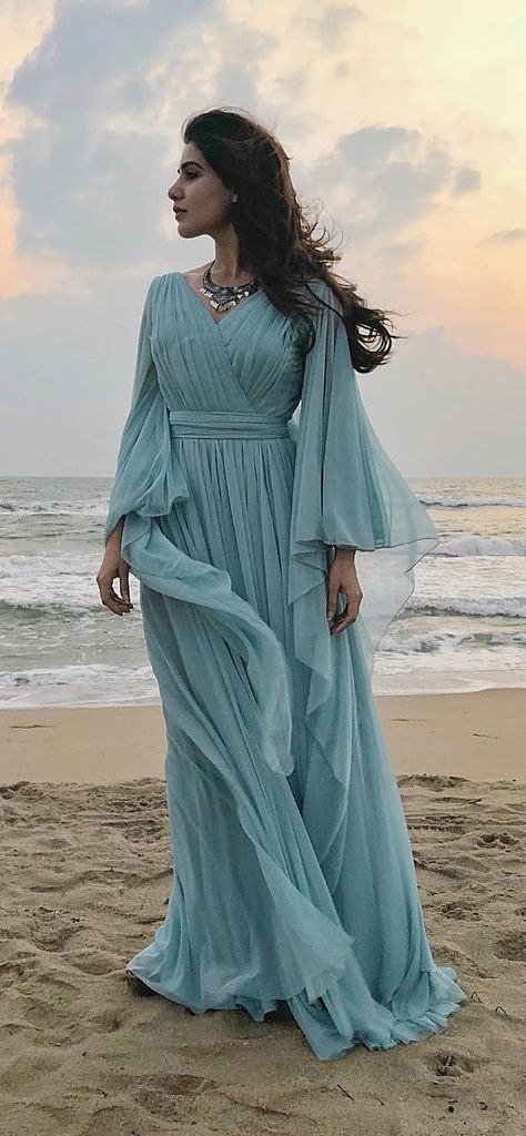 Actress Samantha in a sky blue maxi dress for her upcoming movie #bluemaxidress #samantharuthprabhu #abhimanyudu #irumbuthirai Samantha Dressing Style, Sky Blue Maxi Dress, Shalini Pandey, Samantha In Saree, Samantha Akkineni, Vijay Deverakonda, Samantha Images, Samantha Pics, Samantha Ruth