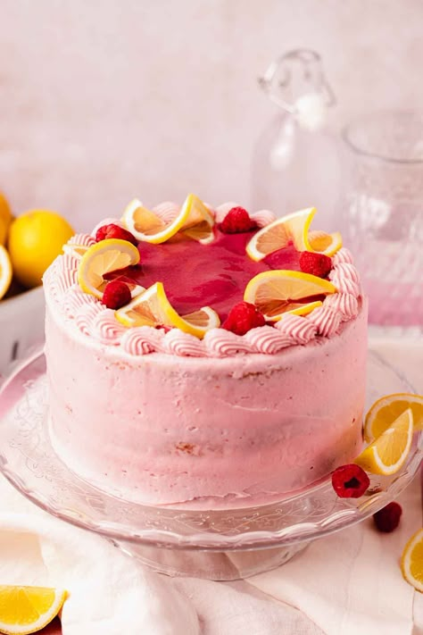 Raspberries Cake, 6in Round Cake, Raspberry Chantilly Cake, Lemon And Raspberry Cake, Raspberry Cake Design, Almond Raspberry Cake Recipe, Raspberry Birthday Cake, Raspberry Lemon Cake, Cake Flavours