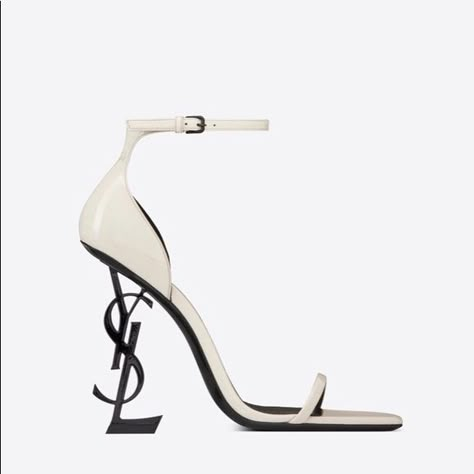 Saint Laurent Heels White, Ysl White Heels, Ysl Heels White, White Ysl Heels, Brit Core, Shoes Ysl, Heels Aesthetic, Combination Fashion, Teen Swag Outfits