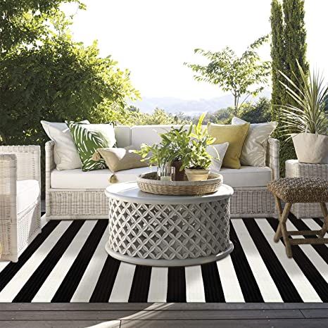 Layered Door Mats, Black And White Outdoor Rug, Modern Pool And Spa, Outdoor Patio Rug, Porch Front Door, White Modern Farmhouse, Black White Rug, Patio Rug, Patio Inspiration