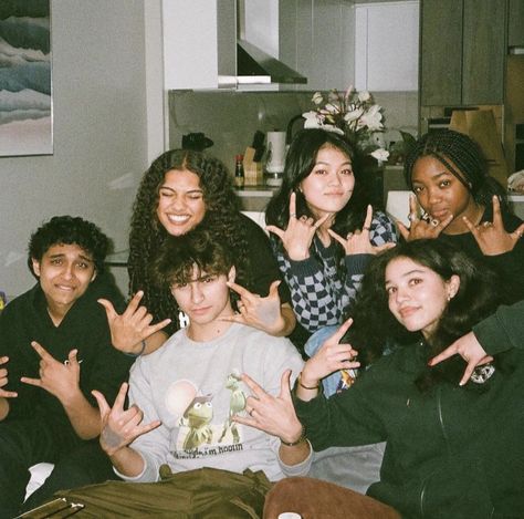 Dior Goodjohn, Malia Baker, Leah Sava Jeffries, The Baby Sitters Club, Jackson Walker, Percy Jackson Cast, I Love Cinema, Teen Actresses, Percy Jackson Memes