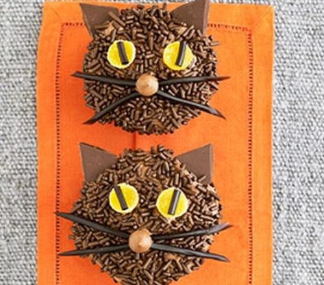 Cat Themed Party, Black Cat Cupcakes, Halloween Cupcake Ideas, Cat Themed Parties, Kitten Party, Cat Cupcakes, Skip To My Lou, Halloween Cupcake, Animal Cupcakes