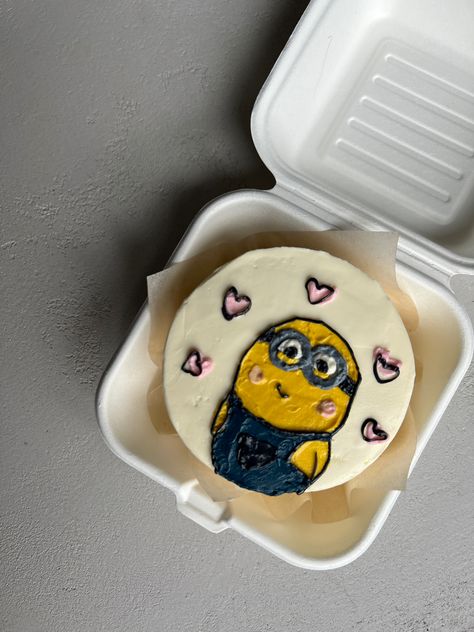 Minion Birthday Cake, Minion Banana, Minion Cake, Minion Birthday, Bento Cake, Cake Board, Cute Birthday Cakes, Birthday Board, Cute Cartoon Drawings