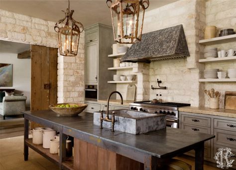 Old World European Style Interiors With Fresh Compositions Of Modern and Livable Design - Decoholic European Cottage Interiors, European Country Kitchen, Old World Interiors, European Kitchen Design, Old World European, Old World Kitchens, European Cottage, European Style Homes, European Kitchens