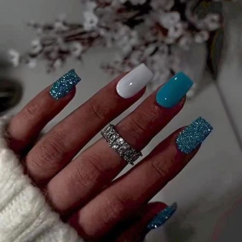 White And Blue Nails Christmas, Square Nails Ideas Winter, Blue Winter Nails Short, Christmas Nails Acrylic Blue, Blue Glitter Acrylics, Short Winter Acrylic Nails, Nail Ideas Squoval, Winter Colors Nails, Blue And White Christmas Nails