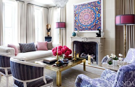 Looking to change up your color scheme? This vibrant Chicago townhouse, designed by Alessandra Branca, will inspire you to brighten up your interiors Maison Jansen, Hamptons House, Cozy Fireplace, Custom Sofa, Cool Rooms, Apartment Design, Elle Decor, Room Colors, Best Interior