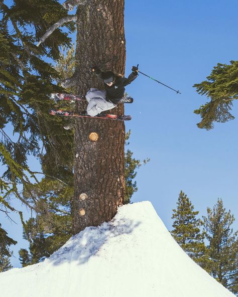 #ARFamily in the mix at @jibleague Sugar Bowl ✨ 📸 @danielronnback #ArmadaSkis #JibLeague Snowboarding Aesthetic Men, Vintage Ski Photos, Skiing Style, Skiing Photography, Armada Skis, Snowboarding Photography, Snowboarding Aesthetic, Skateboard Deck Art, Ski Bums