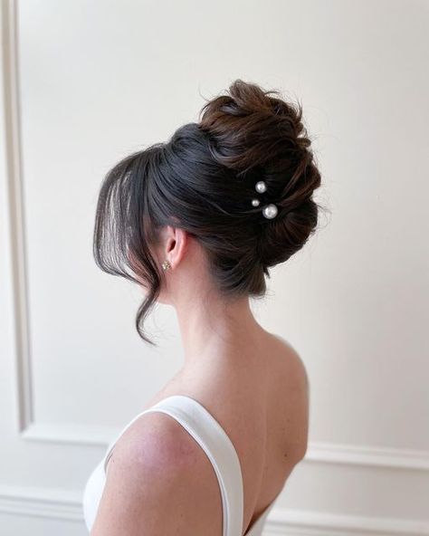 Wedding Updo Dark Brown Hair, Brunette Bun Hairstyles, Side Part Bridal Bun, High French Twist Updo, French Twist Updo Dark Hair, Shorter Hair Wedding Styles, Bride High Updo Hairstyles, High Bridal Bun With Veil, French Twist Bridal Hair