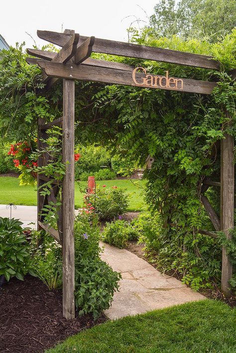 Arbor Ideas, Wooden Church, Wedding Arbor, House Organization, Future Garden, Garden Vines, Garden Arbor, Garden Entrance, Have Inspiration