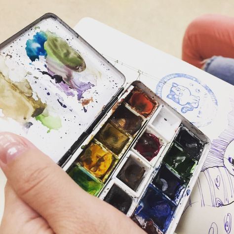 Alena Kudriashova, sketcher on Instagram: “My watercolor palette. It would be already hard to say what brand are the colors, but the "whiskey box" is by Schmincke ... Мои краски. Уже…” Watercolor Whiskey, Watercolor Palette, Say What, Whiskey, On Instagram, Color, Instagram