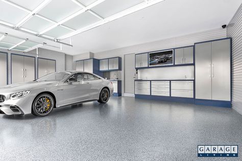 Why a Dream Home Isn’t Truly Finished Until It Has a Luxury Garage Grey Garage Walls, Arbejdsplads Garage, Garage Cabinet Systems, Grey Garage, Blue Garage, Finished Garage, Garage Renovation, Luxury Garage, Steel Garage