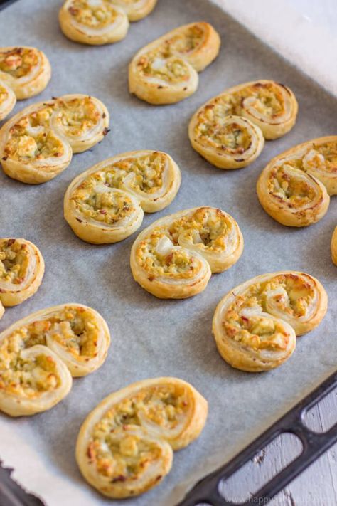 Blue-Cheese-Palmiers-Recipe Calamari Salad, Palmiers Recipe, Savory Pastries, Cheese Puff Pastry, Cheese And Crackers, Savory Appetizer, Shrimp Cocktail, Potato Skins, Puff Pastry Recipes